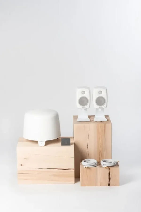 Genelec Unterhaltungselektronik^F One (B) Aktiv-Subwoofer, weiß