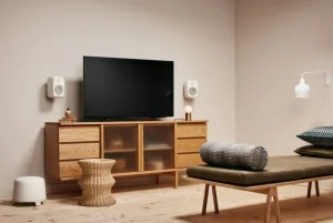 Genelec Unterhaltungselektronik^F Two (B) Aktiv-Subwoofer, weiß