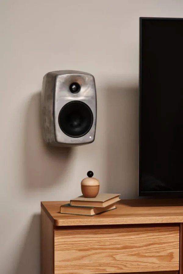 Genelec Unterhaltungselektronik^G Three (B) Aktivlautsprecher, RAW Aluminium