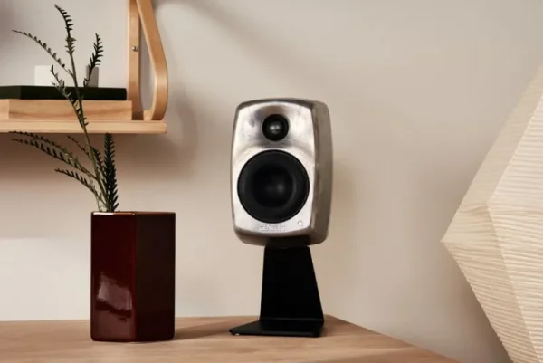 Genelec Unterhaltungselektronik^Table stand for G Two speaker, L shaped, black