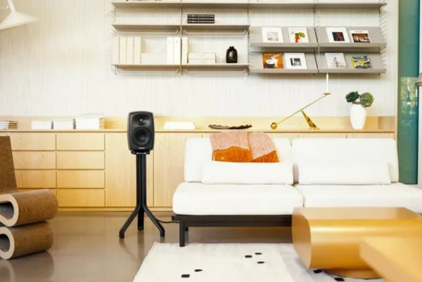 Genelec Unterhaltungselektronik^Triol Lautsprecherstativ, Schwarz