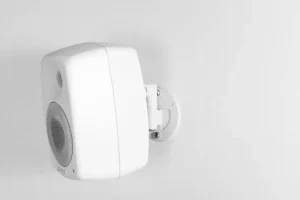 Genelec Unterhaltungselektronik^Wandhalterung für G Two/G Three Lautsprecher, weiß