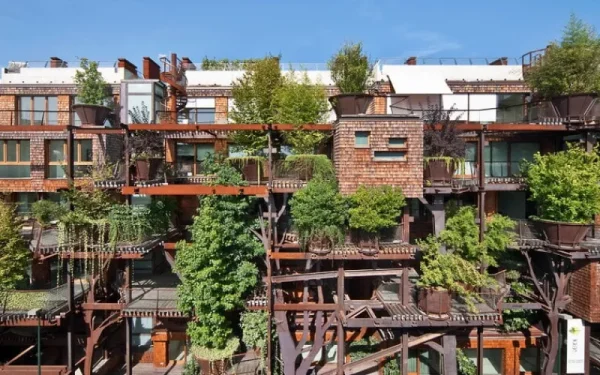 Gestalten Architektur^Evergreen Architecture: Overgrown Buildings and Greener Living
