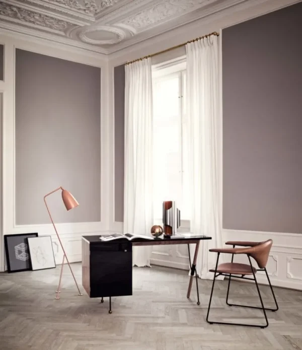 GUBI Schreibtische Und Raumtrenner | Tische^62 Desk, Walnuss – schwarz