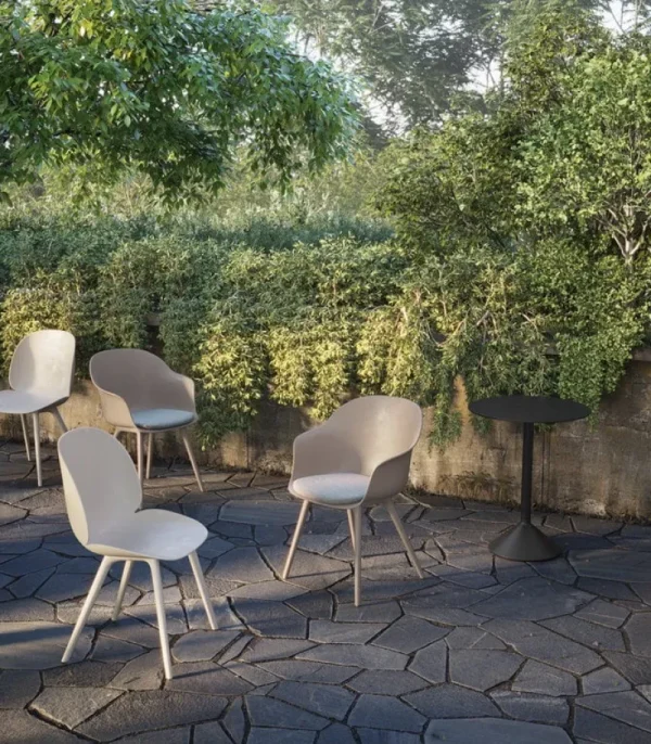 GUBI Terrassenmöbel | Sitzgelegenheiten^Bat Outdoor Esstischstuhl, New Beige