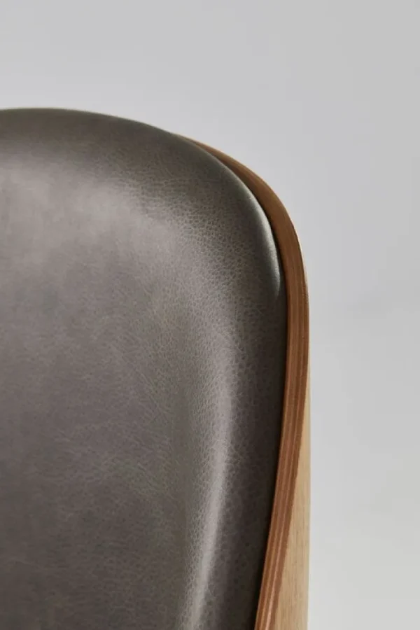 GUBI Sitzgelegenheiten-Beetle Stuhl, Chrom schwarz - Eiche - Soft Leather Gray