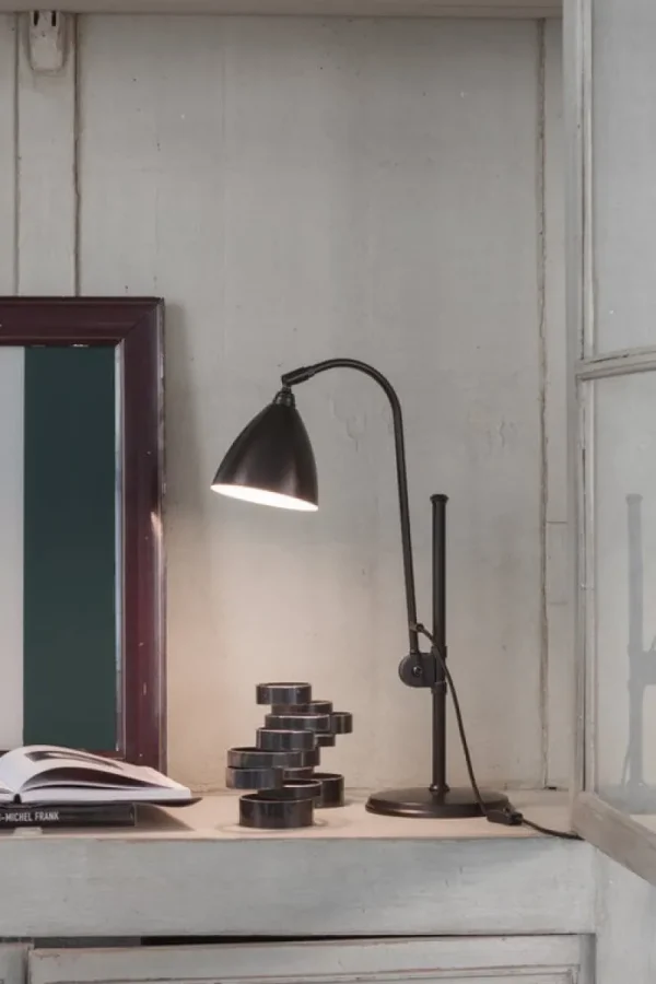 GUBI Tischlampen-Bestlite BL1 Tischleuchte, schwarzes Messing