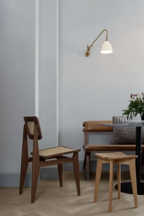 Artek Sitzgelegenheiten-GUBI C-Chair, Korbgeflecht - Walnuss geölt
