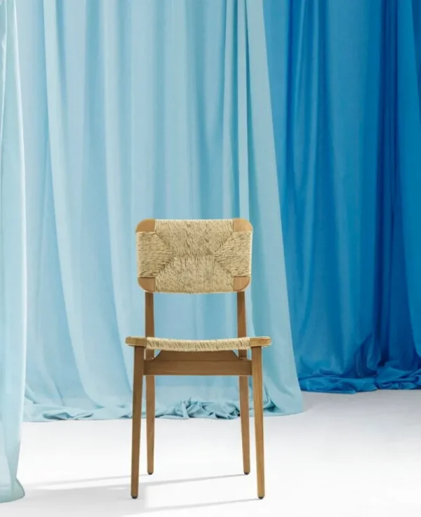 GUBI Terrassenmöbel | Sitzgelegenheiten^C-Chair Outdoor, Korbgeflecht, Teakholz