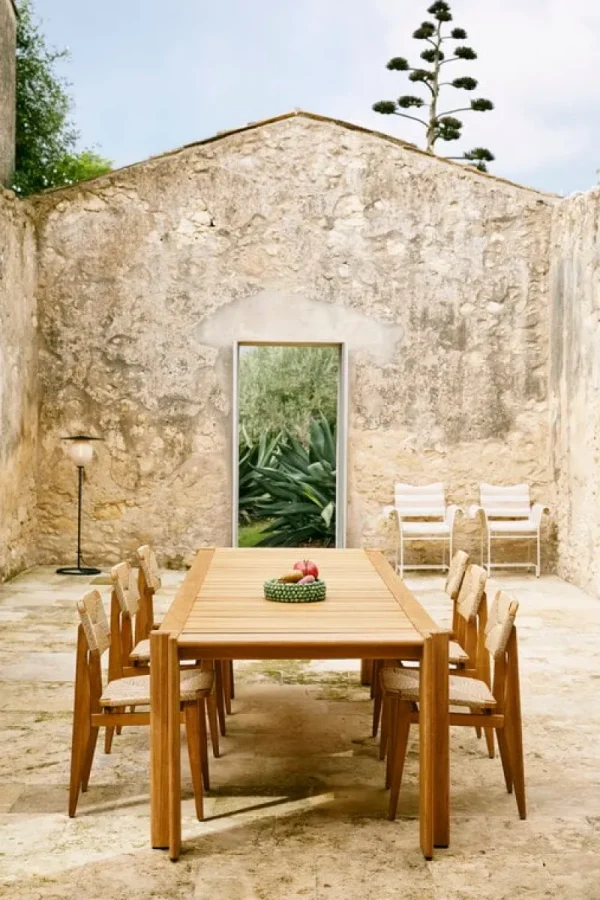 GUBI Terrassenmöbel | Sitzgelegenheiten^C-Chair Outdoor, Korbgeflecht, Teakholz