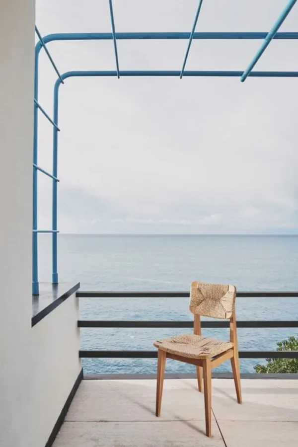 GUBI Terrassenmöbel | Sitzgelegenheiten^C-Chair Outdoor, Korbgeflecht, Teakholz