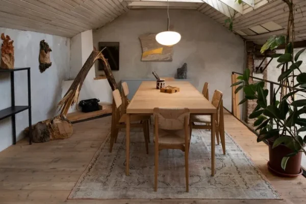 GUBI Terrassenmöbel | Sitzgelegenheiten^C-Chair Outdoor, Korbgeflecht, Teakholz