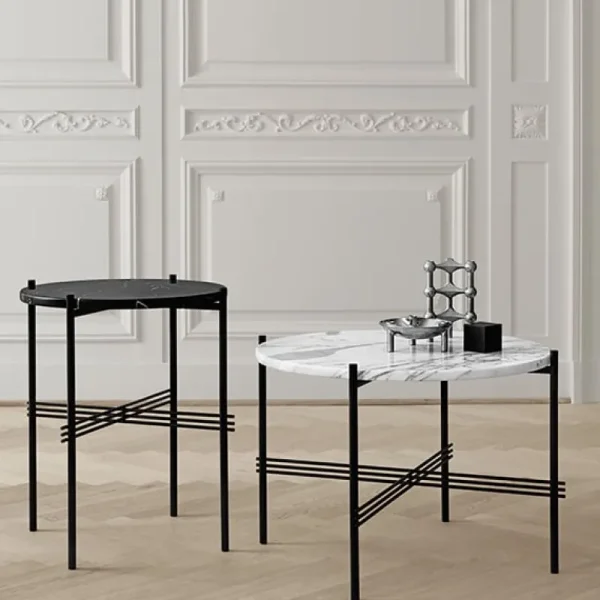 GUBI Tische-Couchtisch TS, 55 cm, schwarz – weißer Marmor