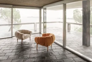Normann Copenhagen Sitzgelegenheiten-GUBI Croissant Loungesessel, Eiche geölt - Chamois Cuoio 1708