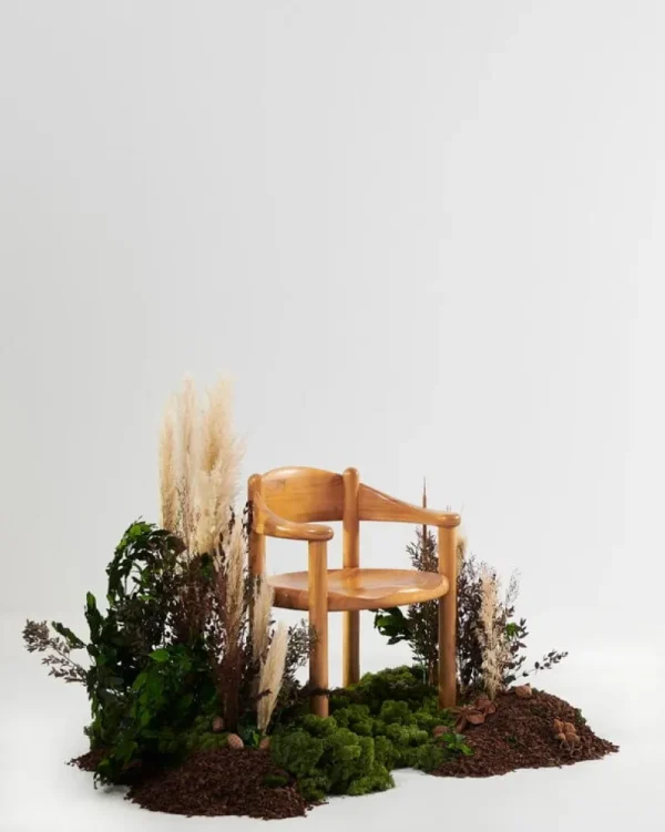 New Works Sitzgelegenheiten-GUBI Daumiller Sessel, Golden Pine
