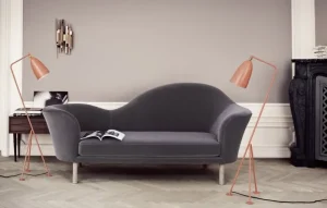 Design House Stockholm Stehleuchten-GUBI Gräshoppa Stehleuchte, vintage-rot