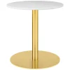GUBI Tische-1.0 Loungetisch, rund, 60 cm, Messing – weißer Marmor