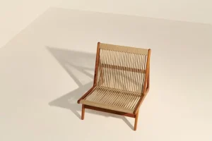 GUBI Terrassenmöbel | Sitzgelegenheiten^MR01 Initial Outdoor-Loungesessel, Iroko geölt