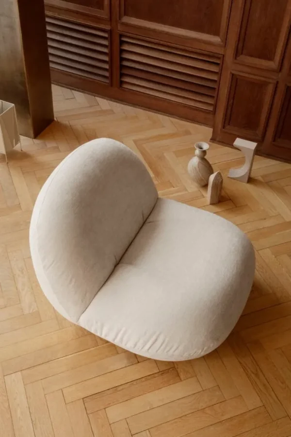 Fogia Sitzgelegenheiten-GUBI Pacha Loungesessel, Drehfuß, Harfe 24 – Pearl Gold