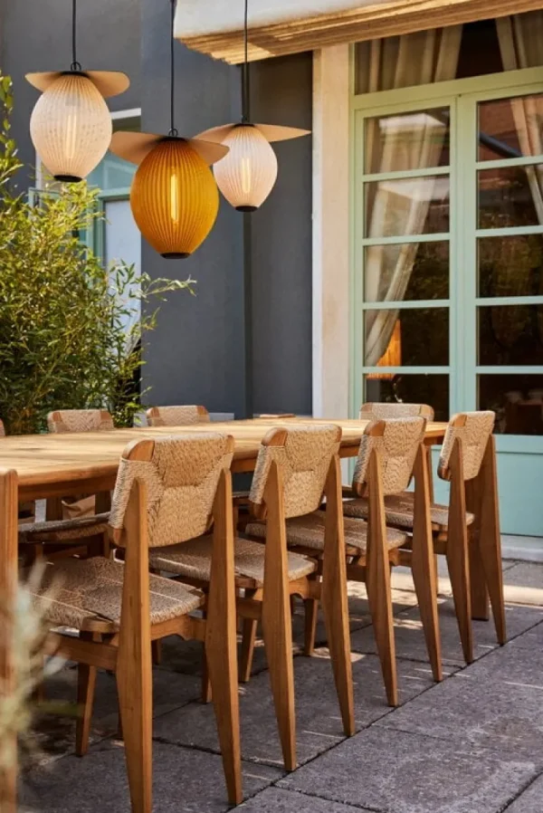 GUBI Außenbeleuchtung | Außenleuchten^Satellite Outdoor Pendelleuchte, 27 cm, Schwarz - Cremeweiß