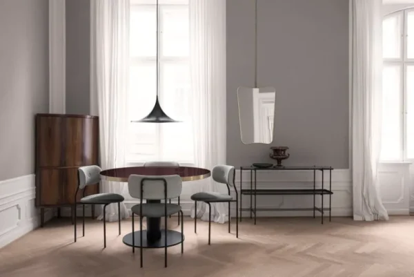GUBI Badezimmerspiegel | Spiegel^Spiegel F.A. 33, 54 x 80 cm, Messing poliert
