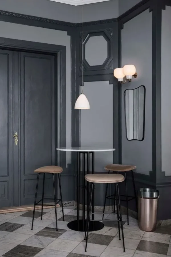 GUBI Badezimmerspiegel | Spiegel^Spiegel F.A. 33, 54 x 80 cm, schwarzes Messing