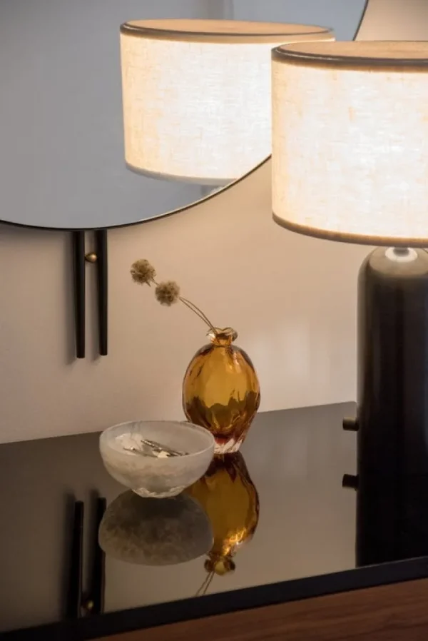 Petite Friture Tischlampen-GUBI Tischleuchte Gravity, klein, schwarzer Stahl