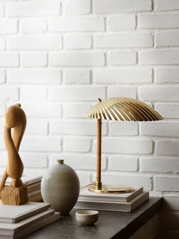 Flos Tischlampen-GUBI Tischleuchte Tynell 5321, Messing - Rattan