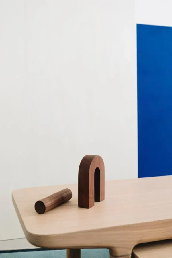 Vitra Tische-Hartô Camille L29 Couchtisch, Eiche natur