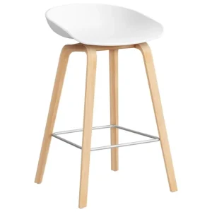 Artek Sitzgelegenheiten-HAY About A Stool AAS32, 65 cm, Weiß 2.0 - Eiche geseift - Stahl