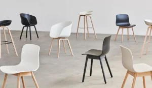 Artek Sitzgelegenheiten-HAY About A Stool AAS32, 65 cm, Weiß 2.0 - Eiche geseift - Stahl