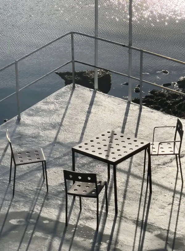 HAY Terrassenmöbel | Sitzgelegenheiten^Balcony Armlehnstuhl, Anthrazit