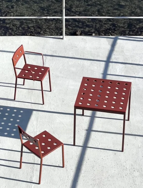 HAY Terrassenmöbel | Tische^Balcony Tisch, 75 x 76 cm, Eisenrot