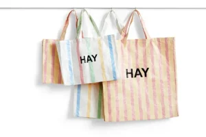 Finnish Design Shop Taschen | Auf Reisen^HAY Candy Stripe Einkaufstasche, XL, Rot - Gelb