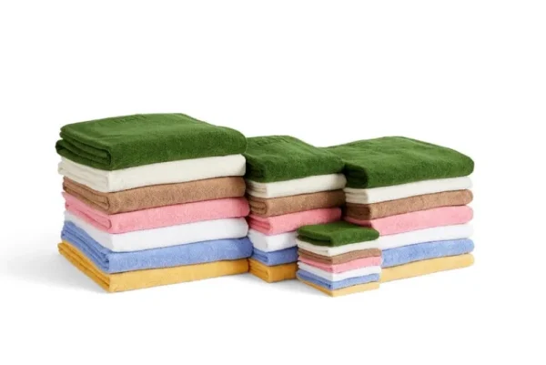 HAY Badezimmertextilien^Mono Badelaken, 100 x 150 cm, Matcha