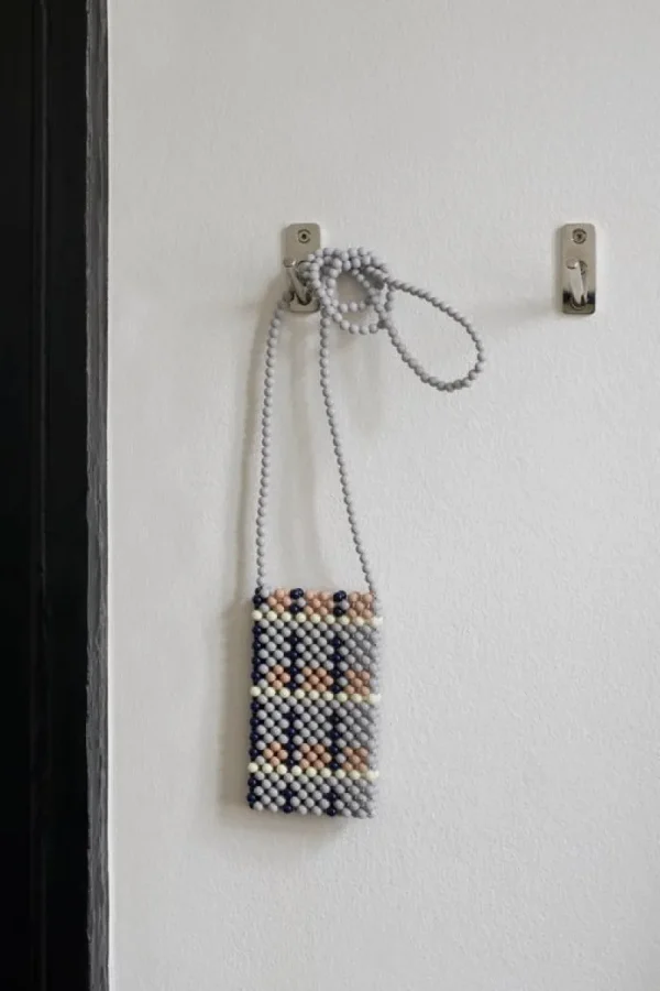 HAY Taschen | Auf Reisen^Perla Handytasche, Karo