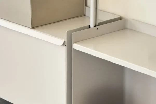 String Furniture Regale-HAY Pier System 133 Regal, 3 Säulen, PS weiß - Aluminium
