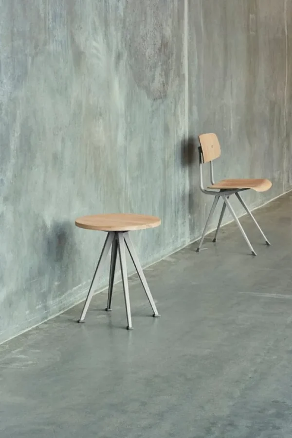 Muuto Tische-HAY Pyramid Couchtisch 51, 45 cm, beige - lackierte Eiche