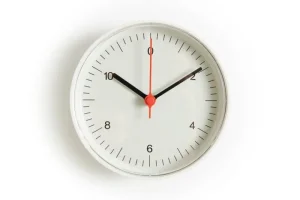 applicata Uhren-HAY Table Clock Tischuhr, Weiß