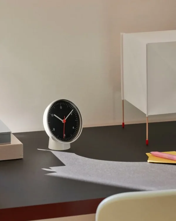 HAY Uhren-Table Clock Tischuhr, Grün