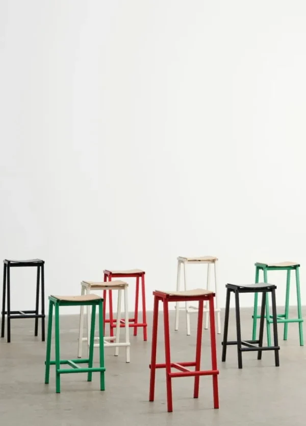 Hem Sitzgelegenheiten-HAY Taburete 8 Barhocker, niedrig, 65 cm, Eierschale - Eiche lackiert