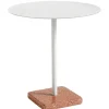 HAY Terrassenmöbel^Tisch Terrazzo, 70 cm, hellgrau – rot