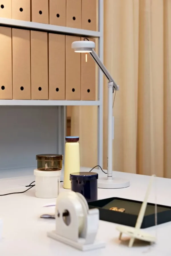 HAY Schreibtischlampen | Tischlampen-Tischleuchte Fifty-Fifty Mini, schwarz