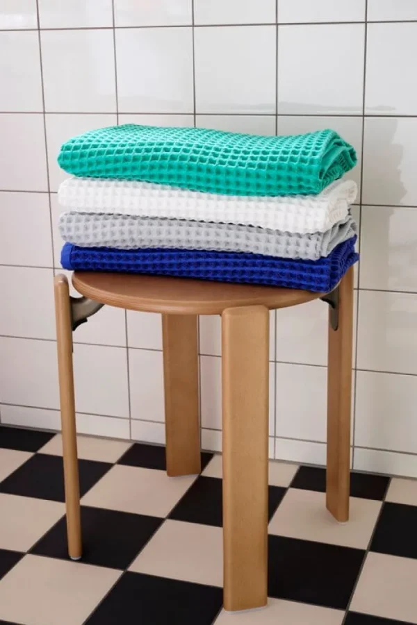 HAY Badezimmertextilien^Waffle Badehandtuch, Smaragdgrün