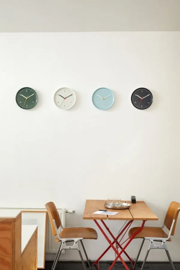 HAY Uhren-Wall Clock Wanduhr, Schwarz