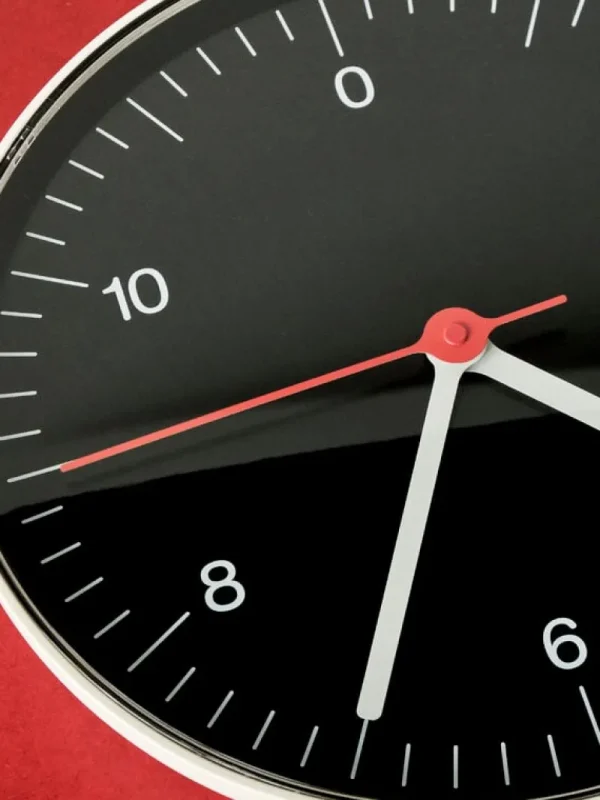 HAY Uhren-Wall Clock Wanduhr, Schwarz