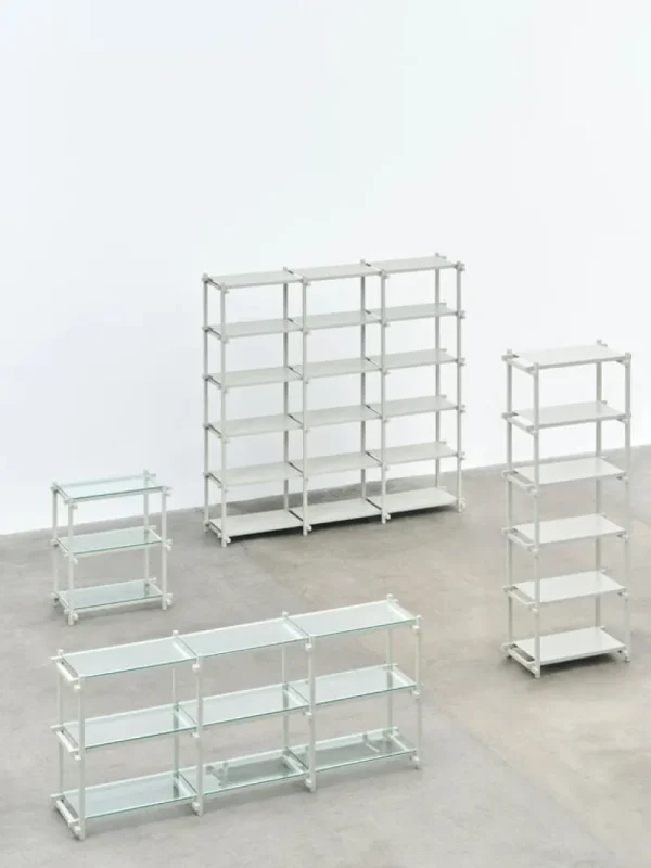 String Furniture Regale-HAY Woody 2.0 Regal, niedrig, rauchig graue Buche - klares Glas