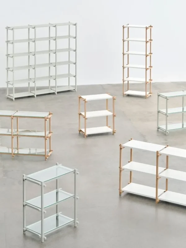 Muuto Regale-HAY Woody Column 2.0 Regal, hoch, geseift, Eiche - mandelweiß, Stahl