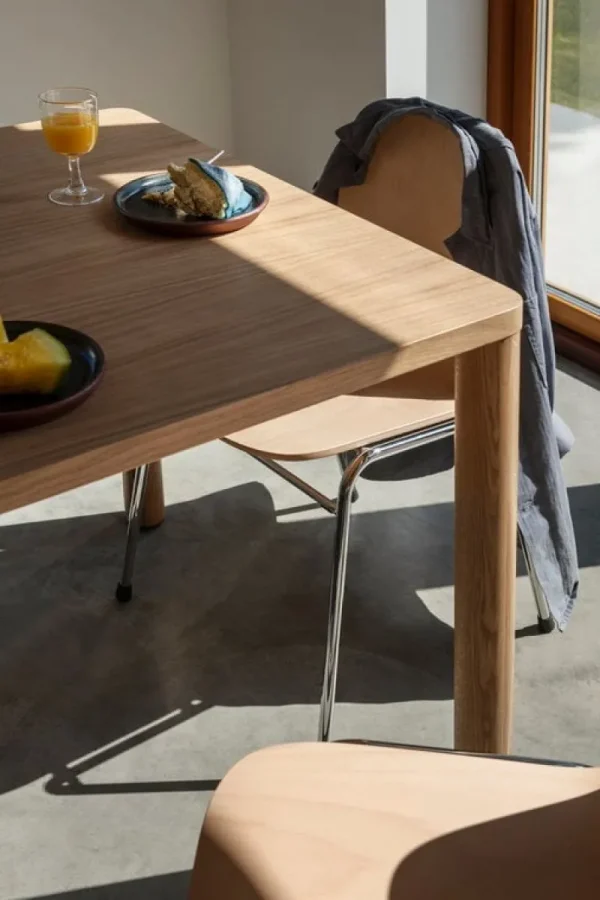 Hem Tische-Log Tisch, 140 x 90 cm, Eiche
