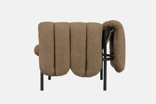 Hem Sitzgelegenheiten-Puffy Loungesessel, Bouclé Sawdust – Stahl Schwarzgrau